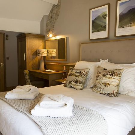 The Queen'S Head Hotel Troutbeck  Exterior photo